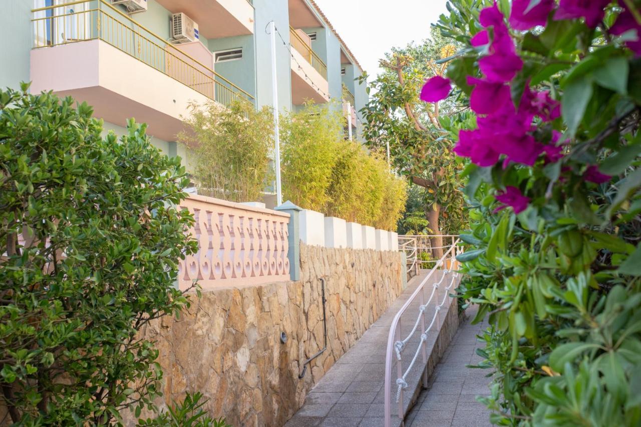 Hotel 4U Miranda - Adults Only Santa Ponsa Exterior foto