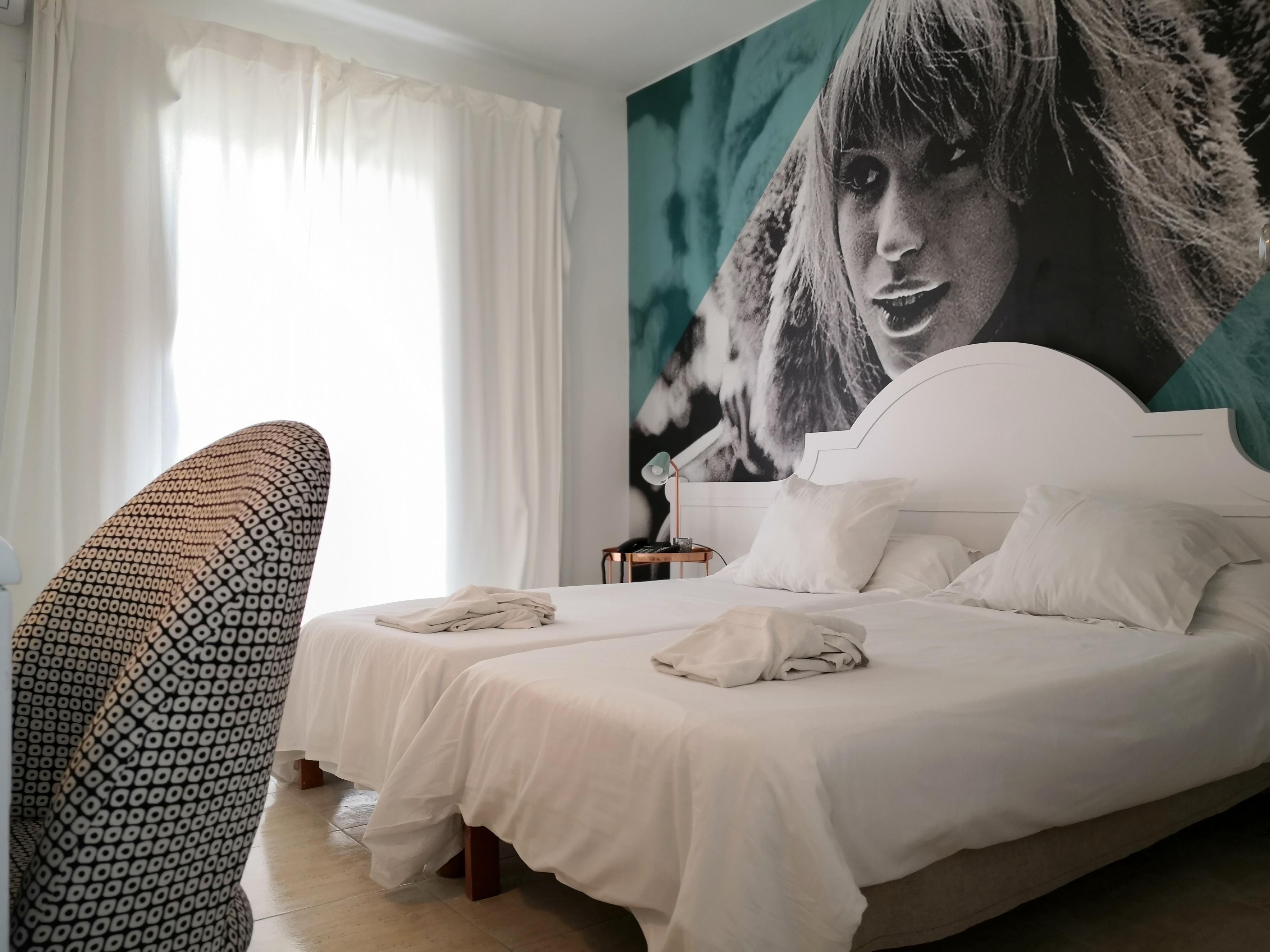 Hotel 4U Miranda - Adults Only Santa Ponsa Exterior foto